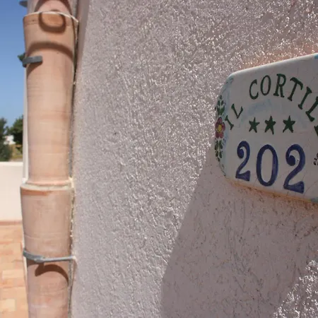 Il Cortile 3*