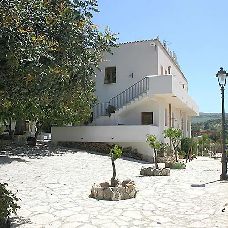Il Cortile מלון קוסטונאצ'י