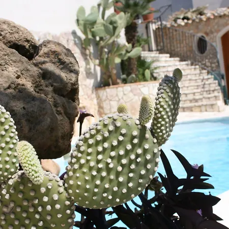 Hotel Il Cortile 3*