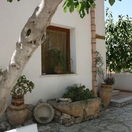 Il Cortile 3*
