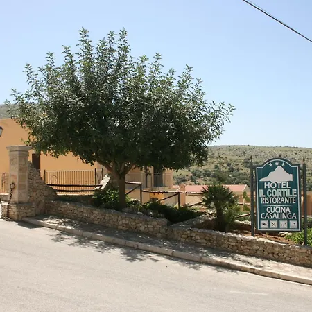 Il Cortile 3* Custonaci