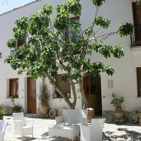 Il Cortile Hotel 3*