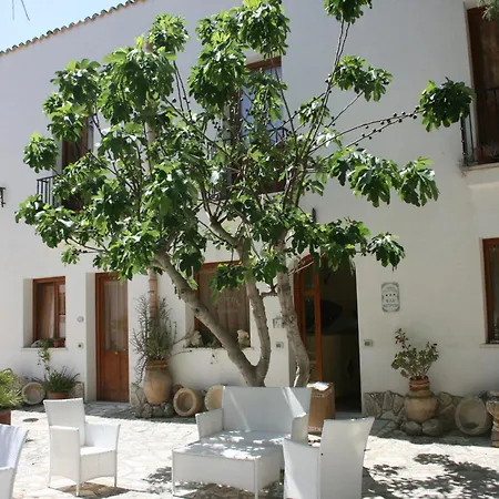 Il Cortile Отель 3*